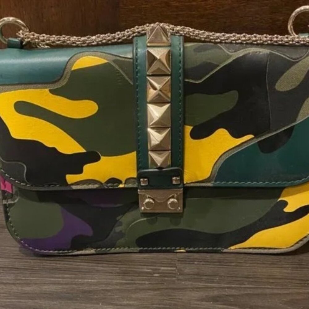 New  Valentino Garavani Glam Lock Rockstud Shoulder Bag